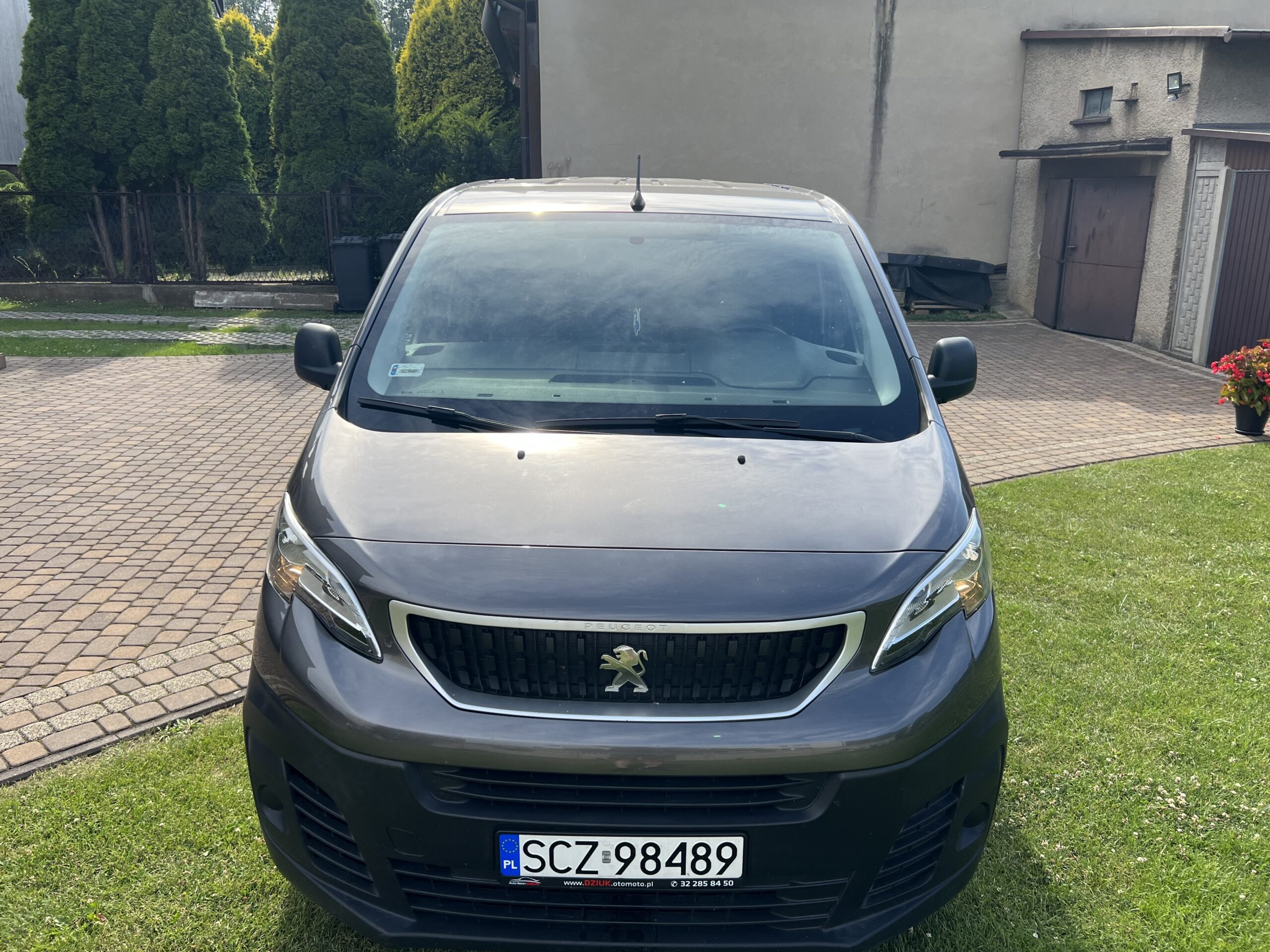 Peugeot Expert Traveller 9 osobowy